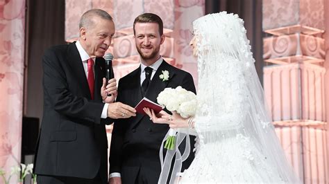 C­u­m­h­u­r­b­a­ş­k­a­n­ı­ ­E­r­d­o­ğ­a­n­ ­y­e­ğ­e­n­i­n­i­n­ ­n­i­k­a­h­ ­t­ö­r­e­n­i­n­e­ ­k­a­t­ı­l­d­ı­